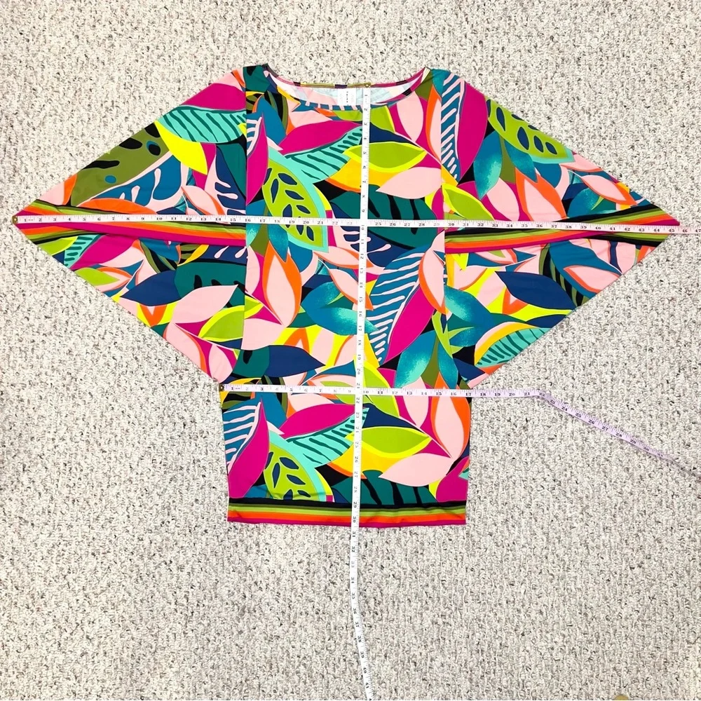 Trina Turk Rain Forest Swim Cover-Up Tunic in Green
Multi, Small - Picture 12 of 13